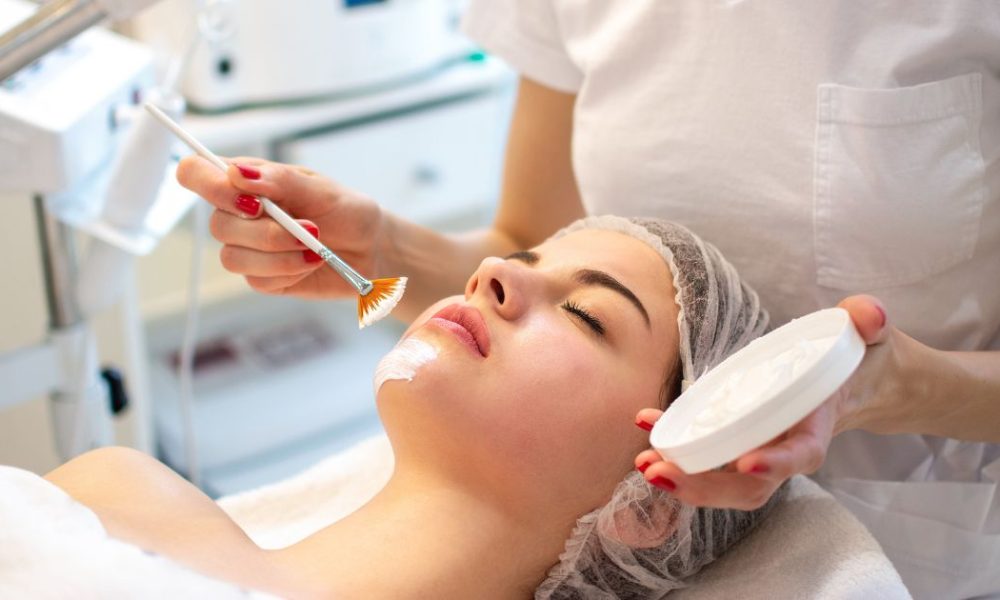 Signature Facial treatment in progress, suitable for all skin types and fine line reduction. Signature Facial treatment in progress, suitable for all skin types and fine line reduction.